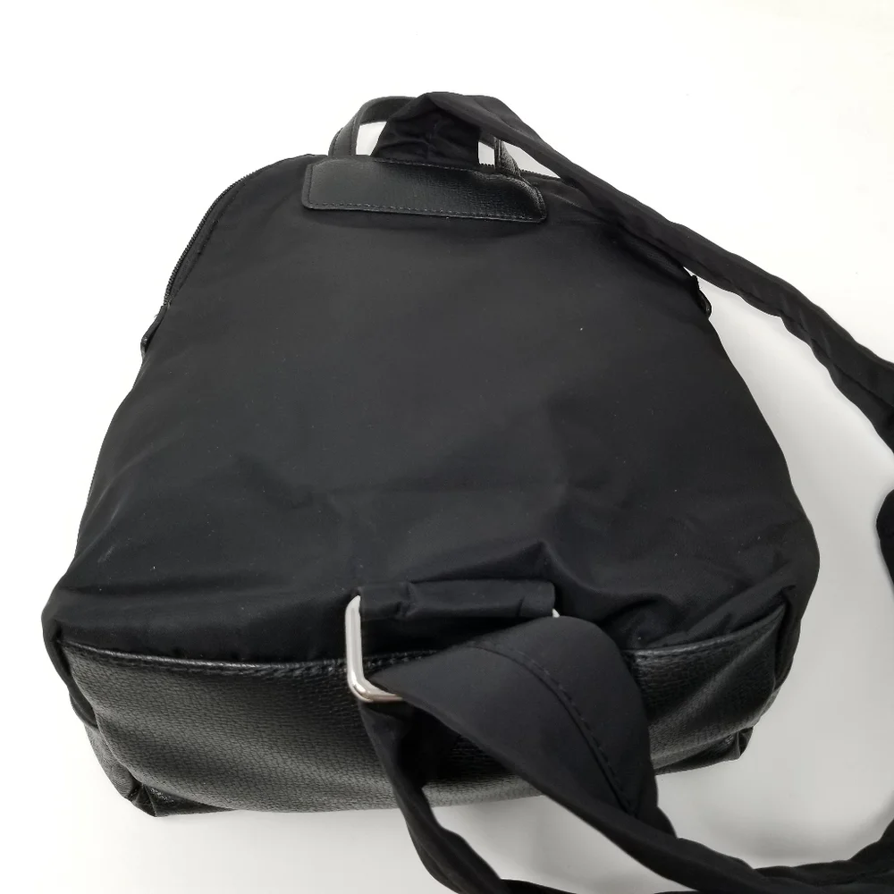 TUTILO New York Black Backpack One Shoulder 5 pocket Size 10X11 Inches FLAW